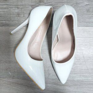 Women's White Pointed Toe High Heel Pump Size 9.5